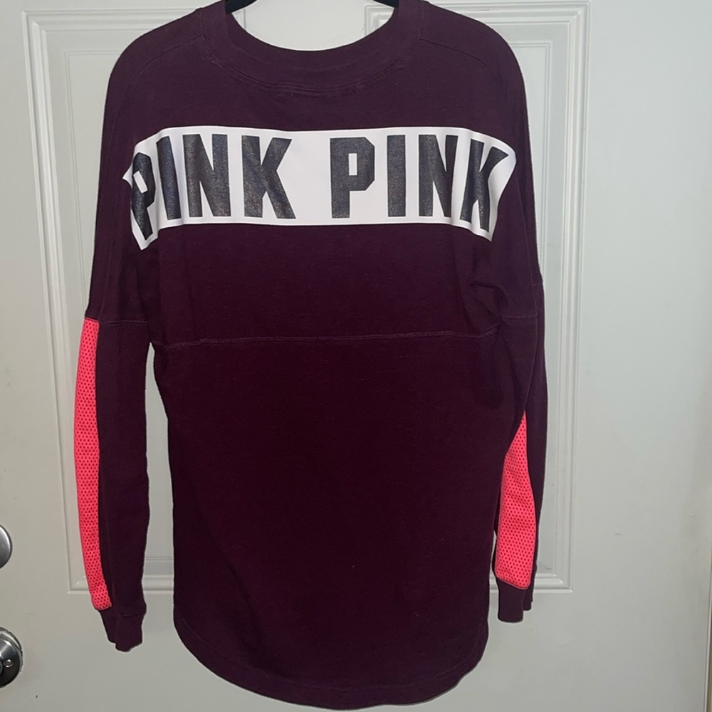 PINK Victoria’s Secret logo sleeve tee XS jersey holographic oversized